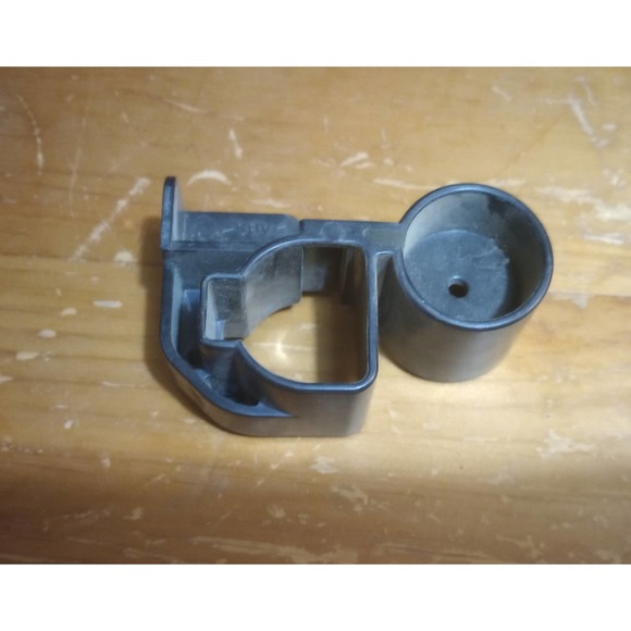 Dirt Devil Royal Featherlite Vacuum Cleaner 085500 Hose Cup Tool Holder Part - Picture 3 of 3